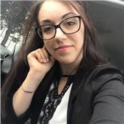 Estetista qualificata offro lezioni pratiche e teoriche di estetica base e make-up, semipermanente e gel